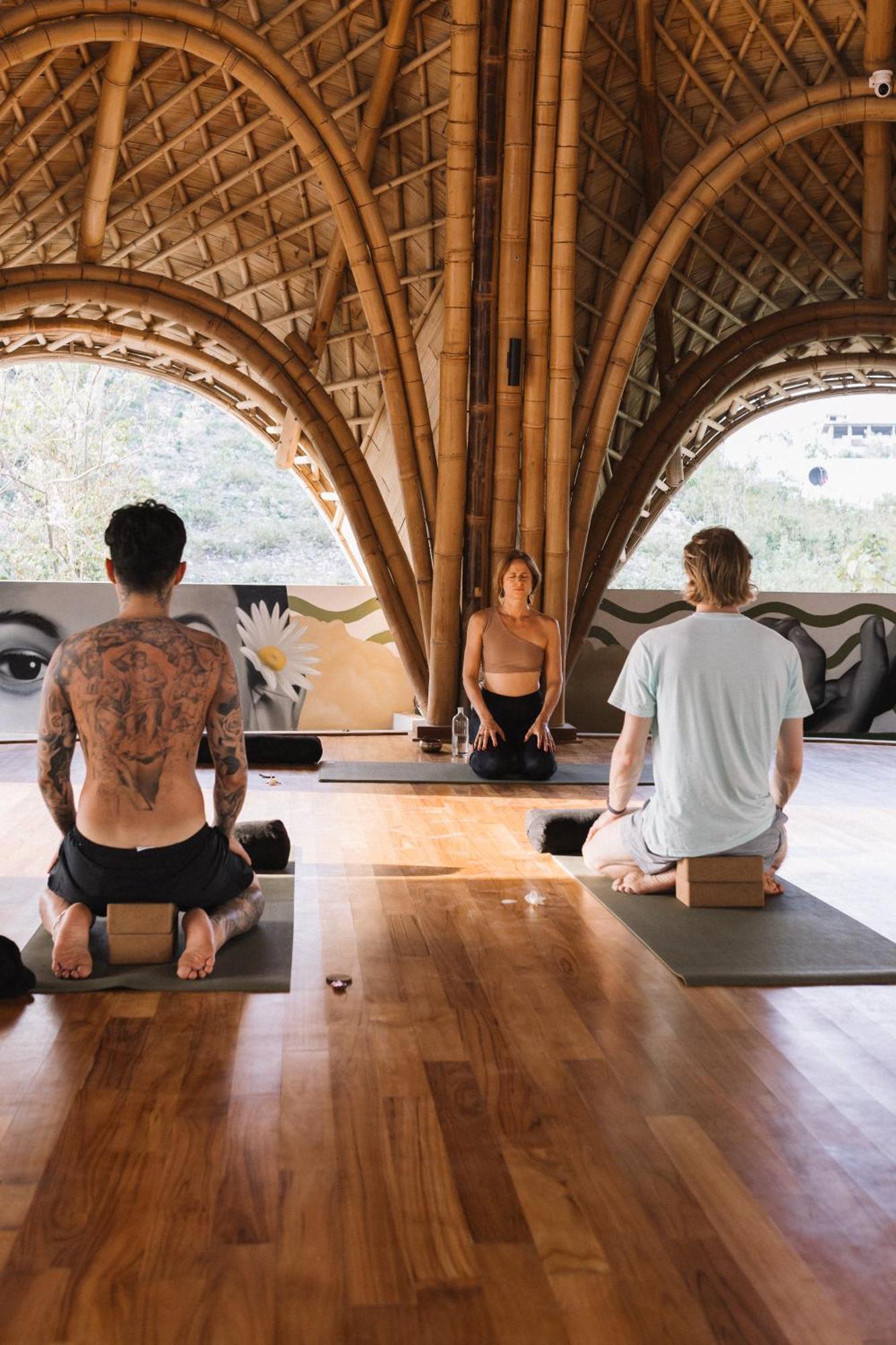 Hotel Mantra Wellness Center Uluwatu Esterno foto